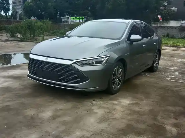 2022 BYD Qin