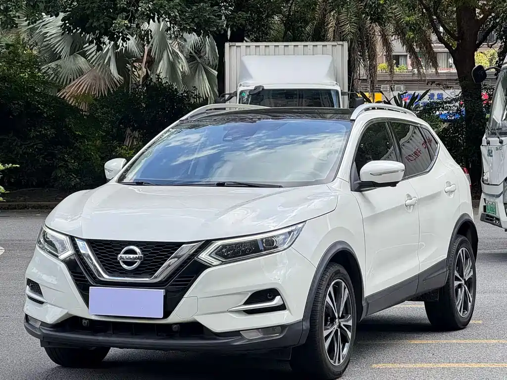 Купить Nissan Qashqai
