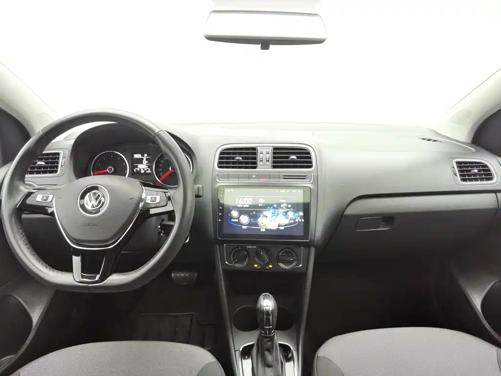 Volkswagen Polo — миниатюра 5