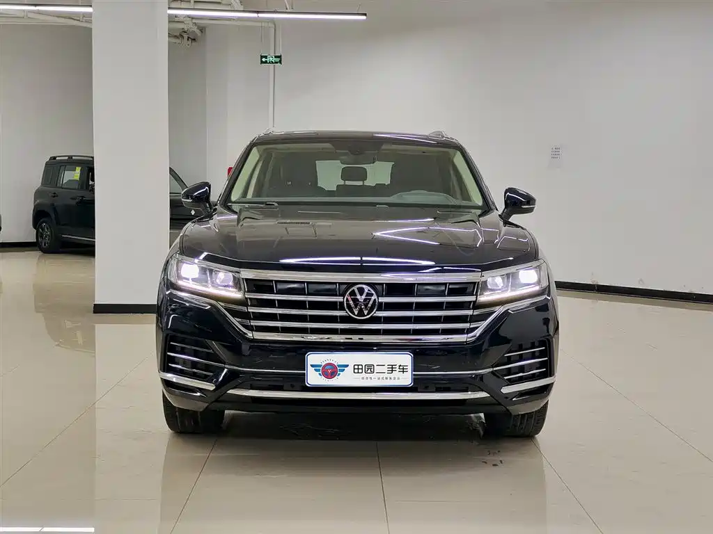 Volkswagen Touareg 2021 2.0TSI
