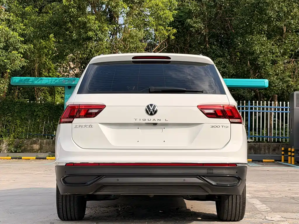 Volkswagen Tiguan L — миниатюра 15