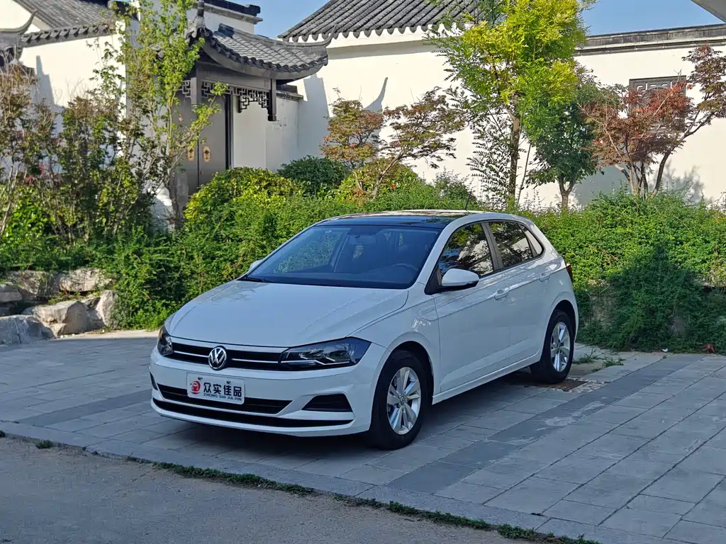 Купить Volkswagen Polo