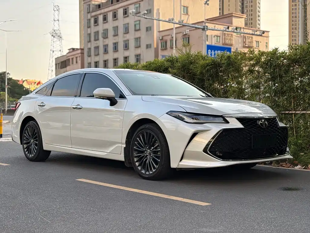 Toyota Avalon — миниатюра 3