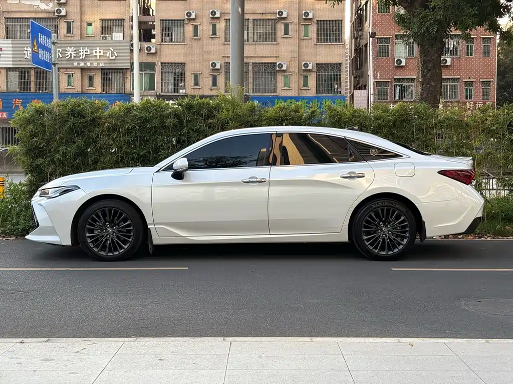 Toyota Avalon — миниатюра 26