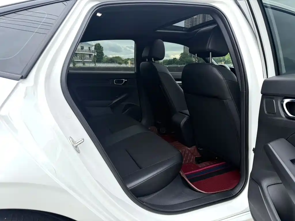 Honda Civic — миниатюра 10