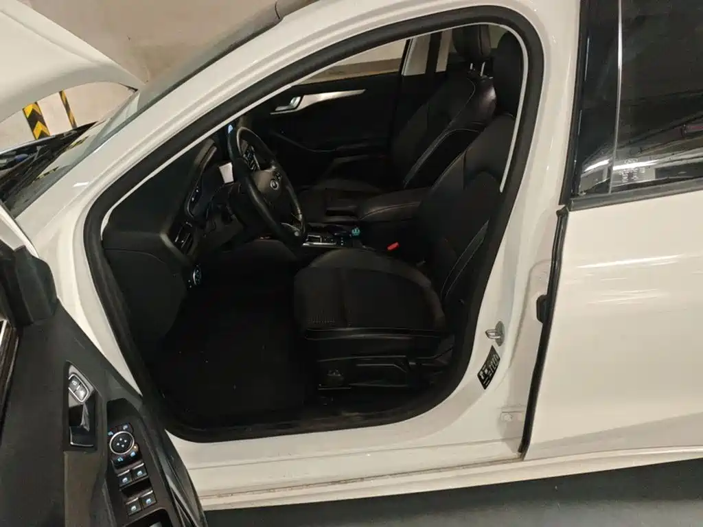 Ford Focus — миниатюра 18