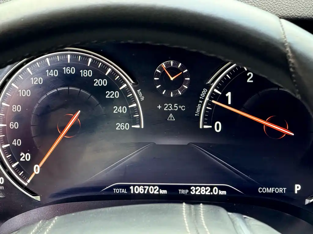 BMW 5 Series — миниатюра 25