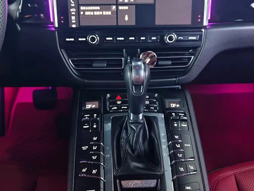 Porsche Macan — миниатюра 13