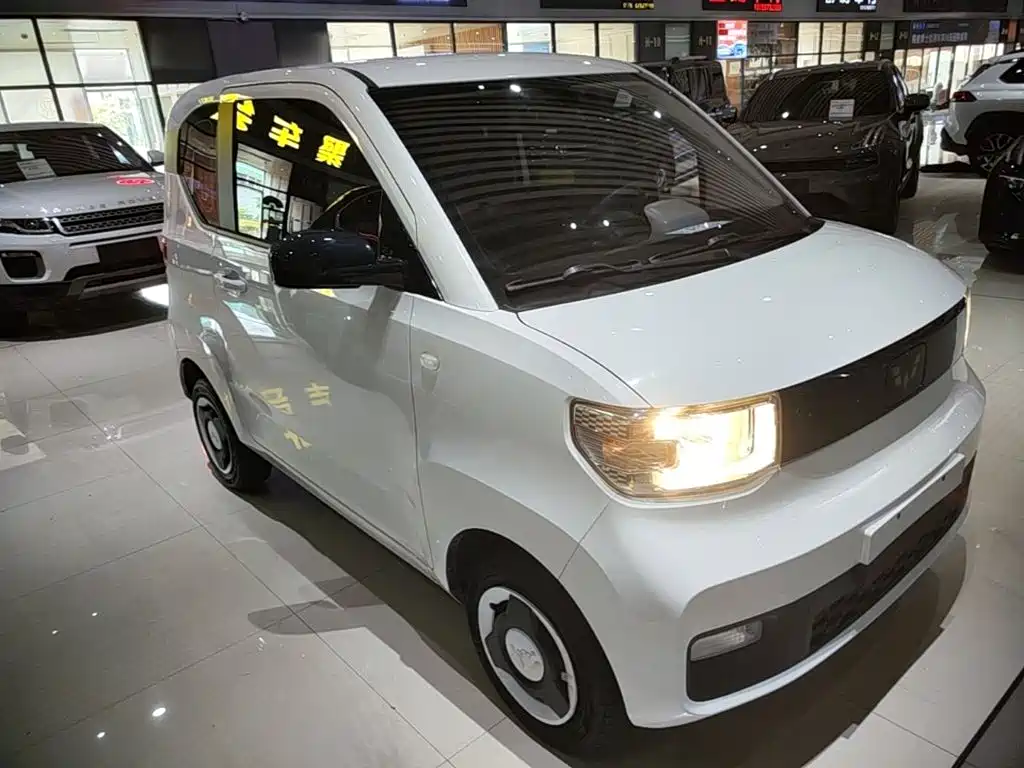 Wuling MINIEV — миниатюра 4