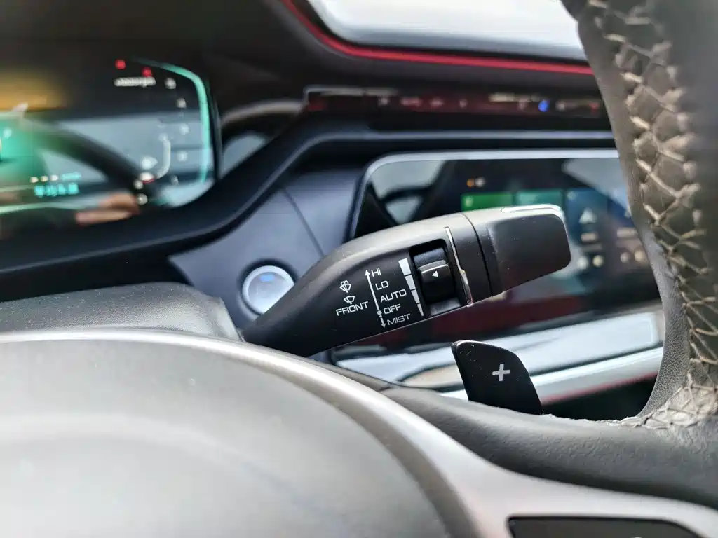 DONGFENG YI HYUN MAX