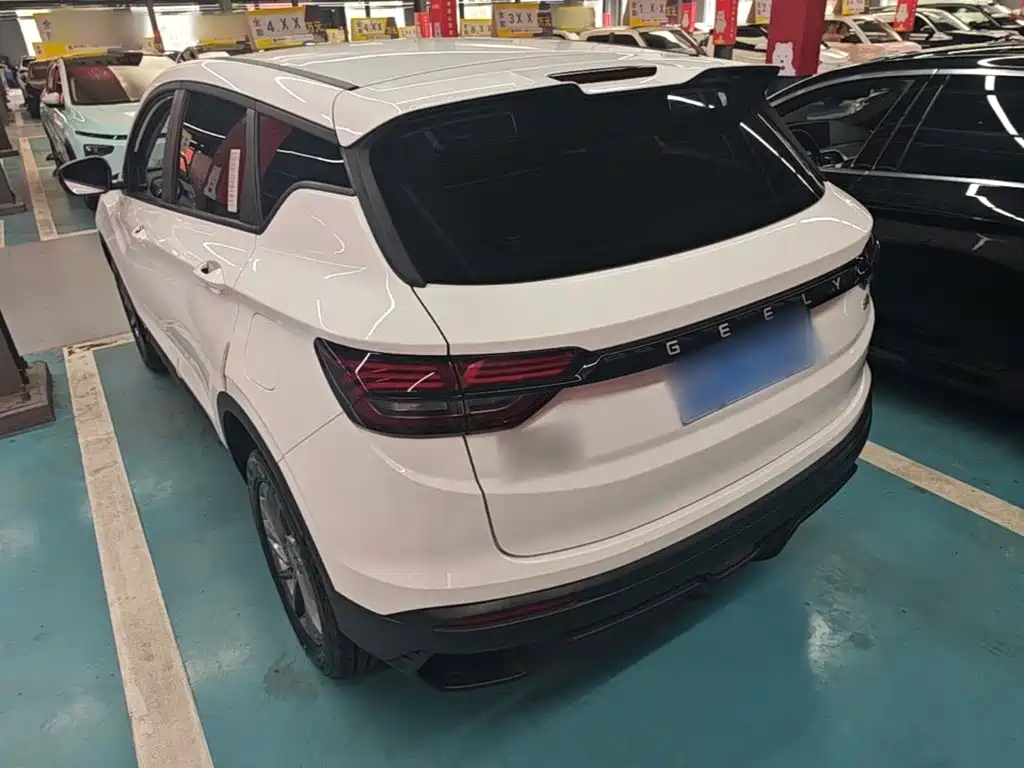 Geely Binyue — миниатюра 5