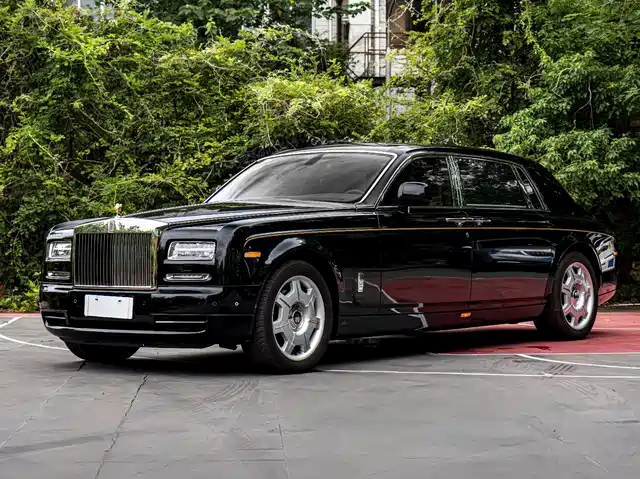 rolls-royce phantom