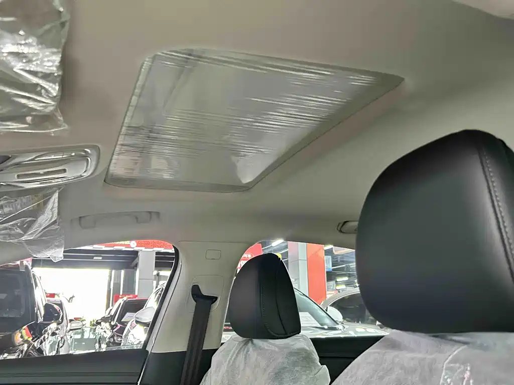 Roewe D7 2023 DMH 125km