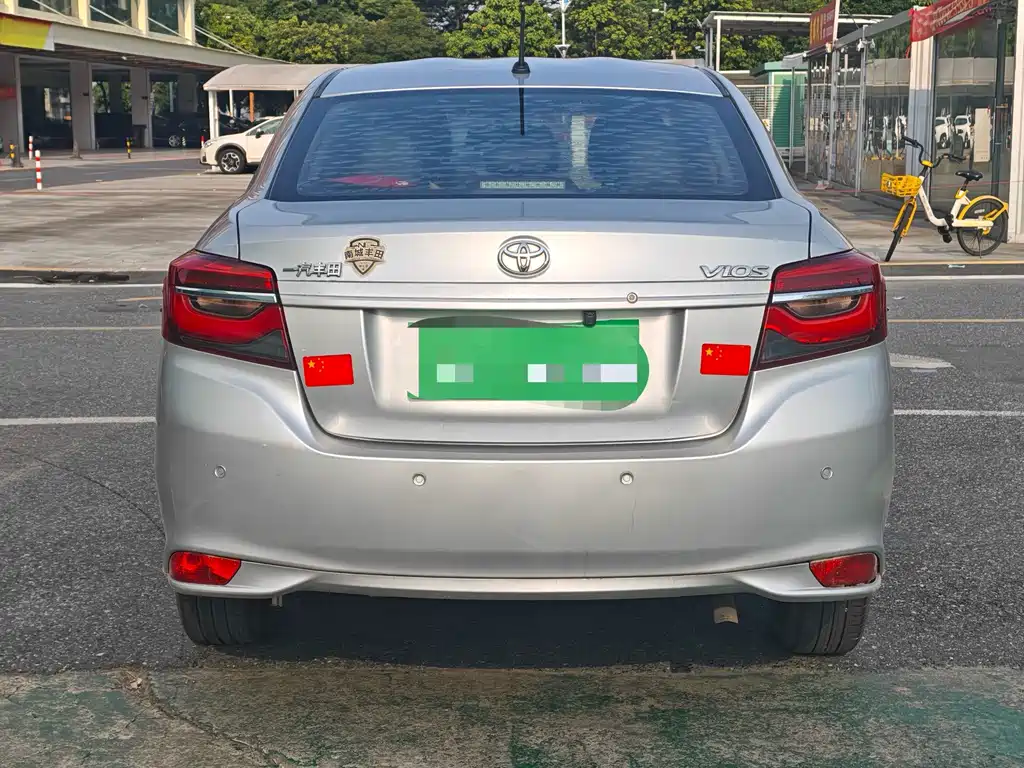 Toyota Vios — миниатюра 5