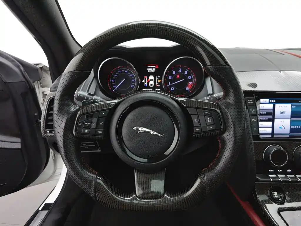 Jaguar F-TYPE — миниатюра 11