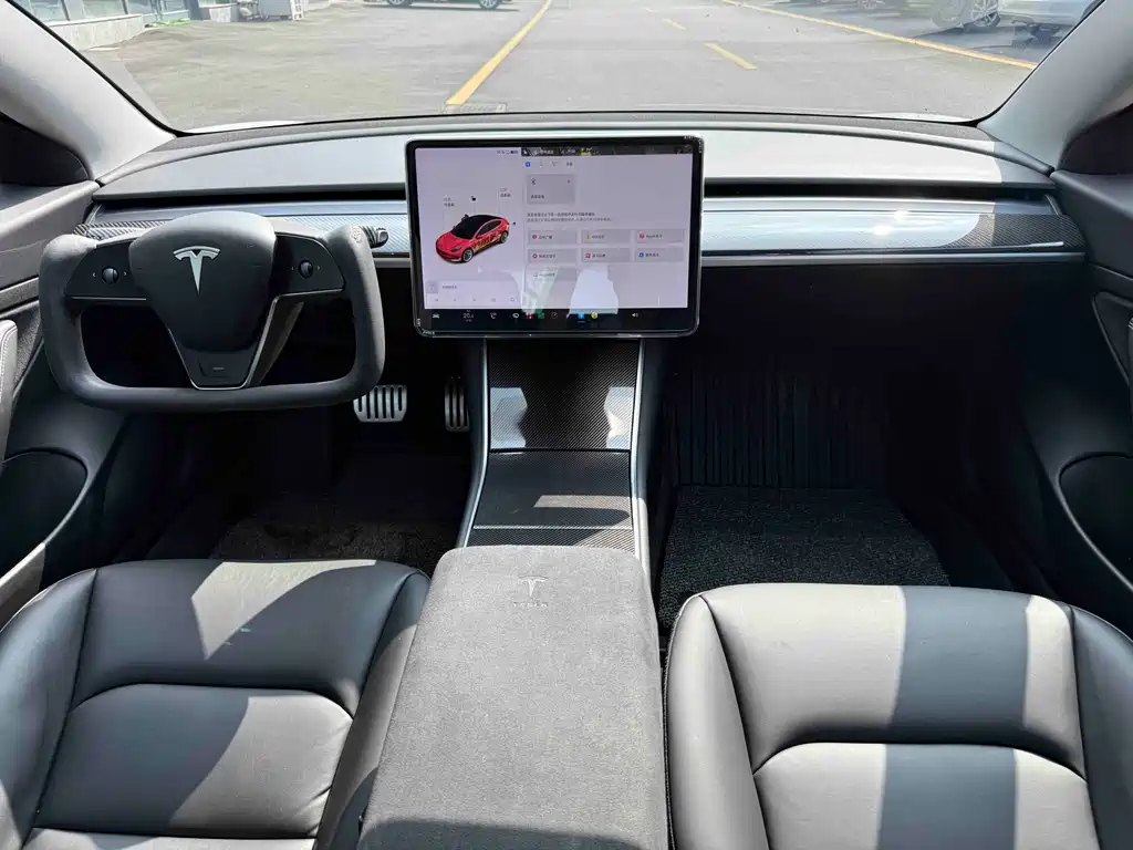 Tesla Model 3 — миниатюра 9