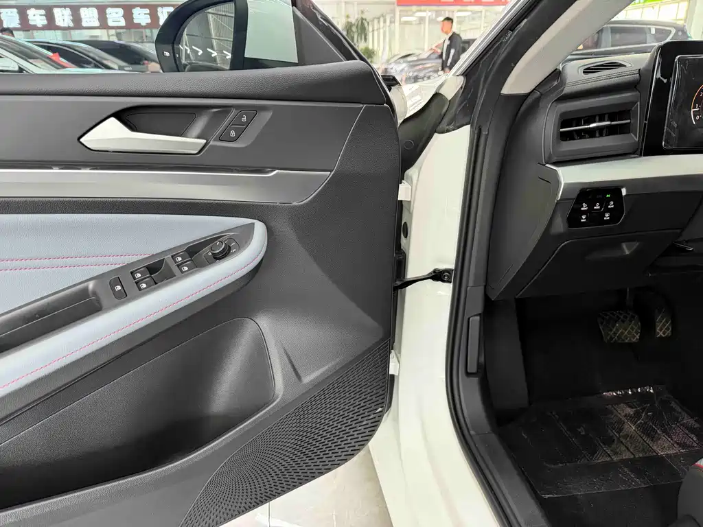 Volkswagen Lamando — миниатюра 9