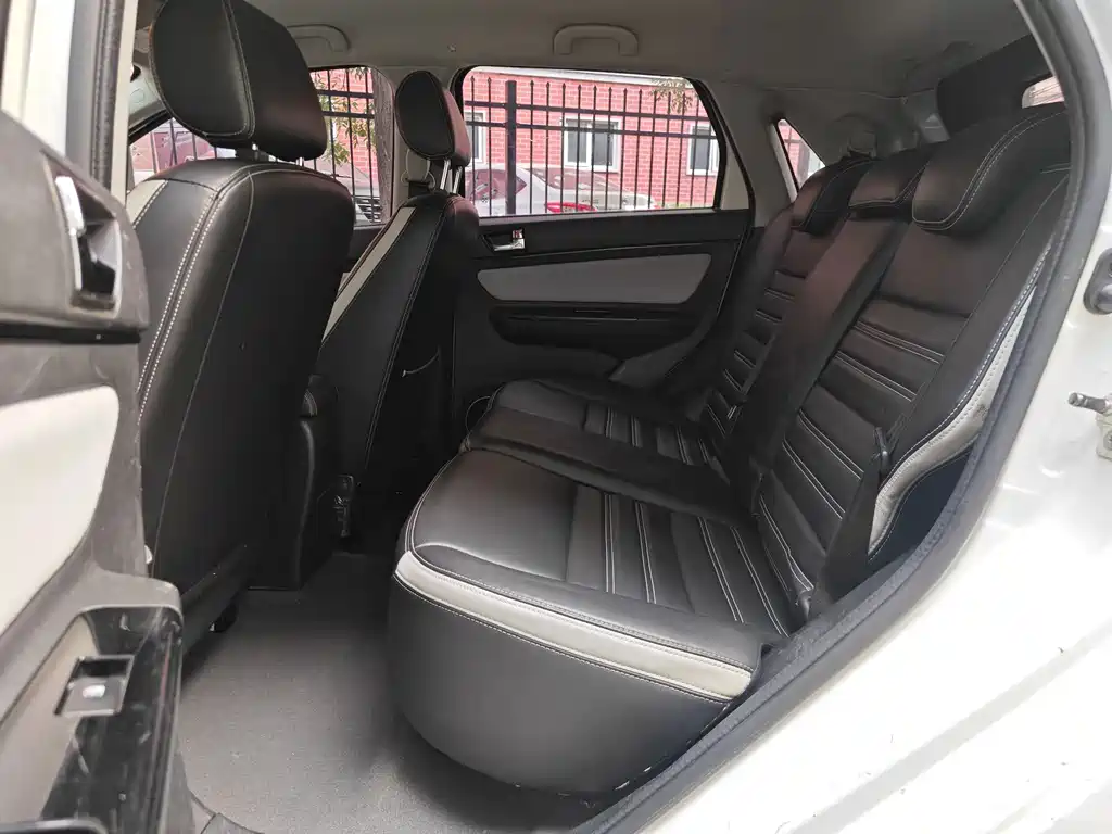 BAIC New Energy EC5 — миниатюра 5