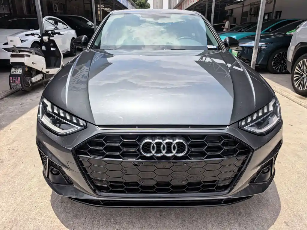 Audi A4L 2022 40 TFSI Luxury