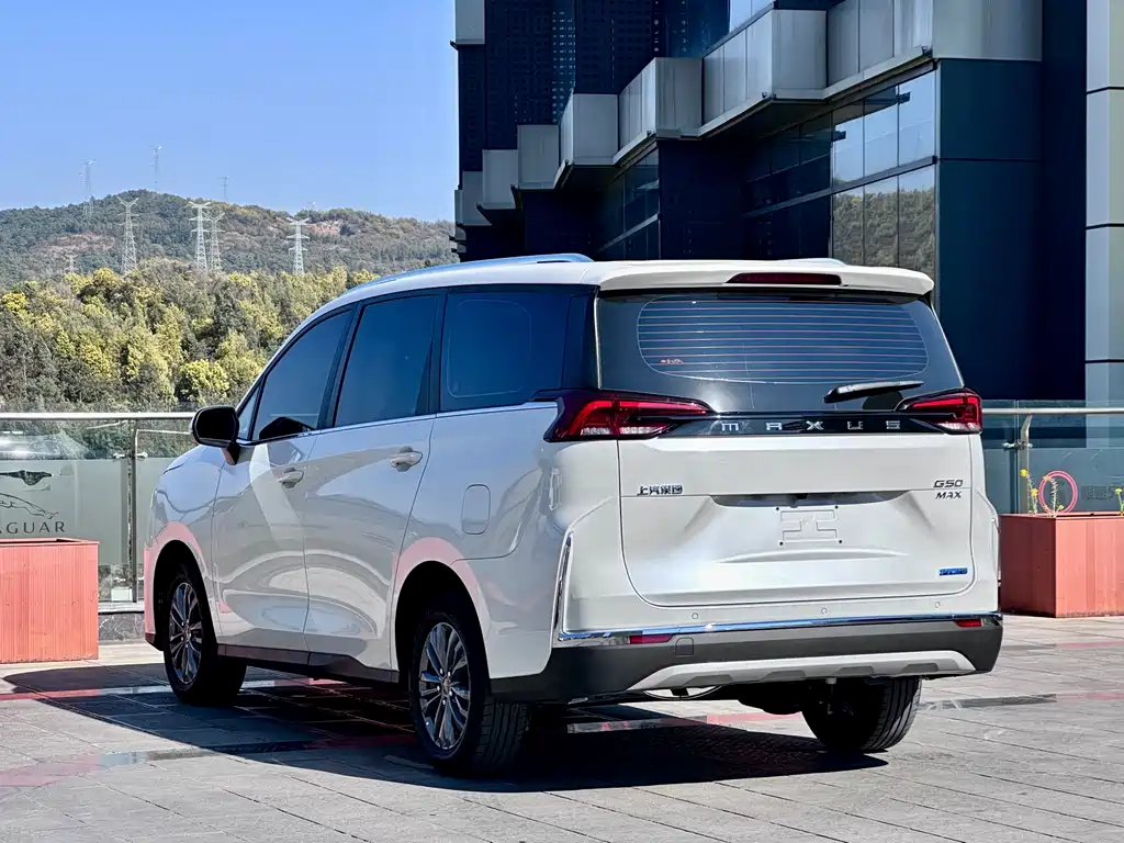 SAIC MAXUS CHASE G50 PLUG IN HYBRID