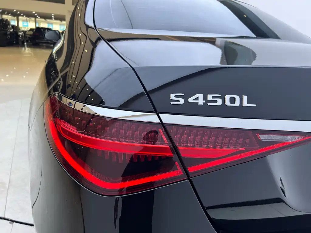 MERCEDES-BENZ S CLASS