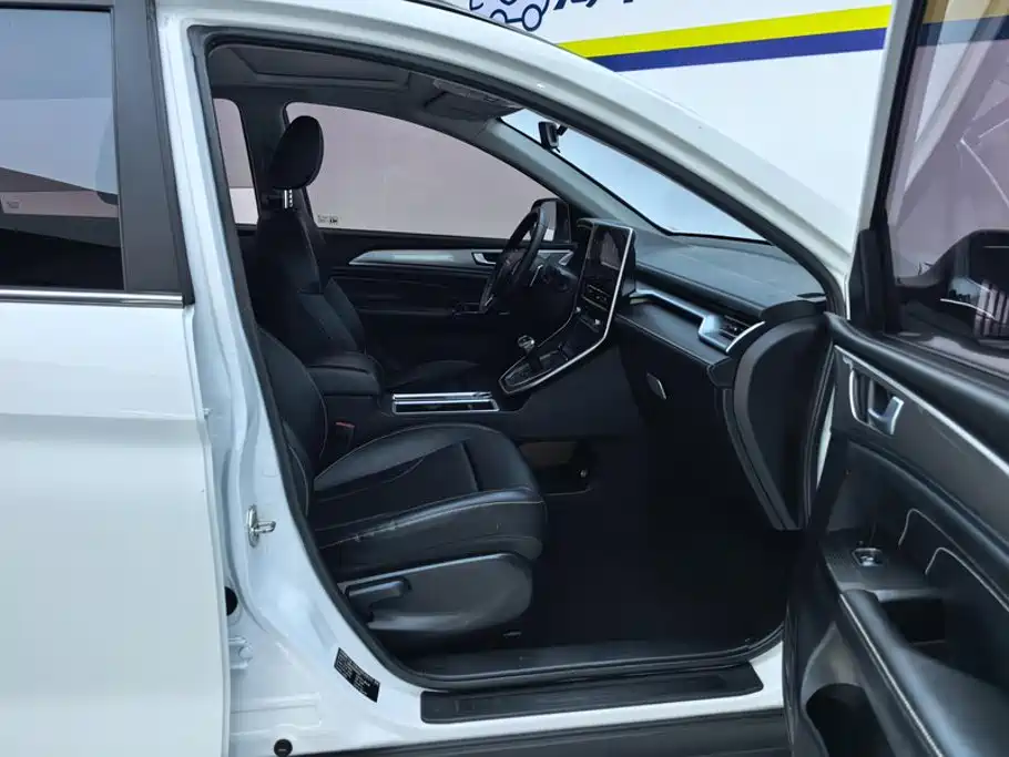 Haval M6 — миниатюра 8