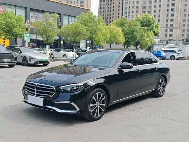 Mercedes-Benz E-Class PHEV