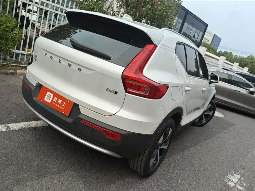 Volvo XC40 — миниатюра 6