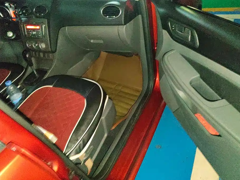 Ford Focus — миниатюра 8