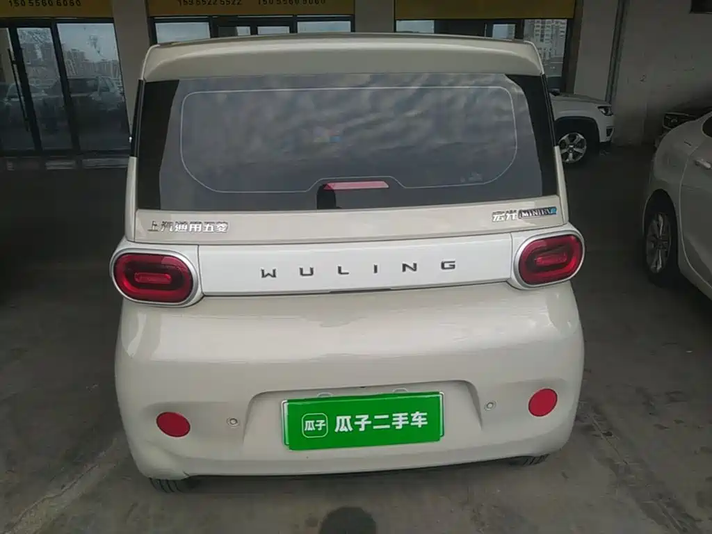 Wuling MINIEV — миниатюра 6