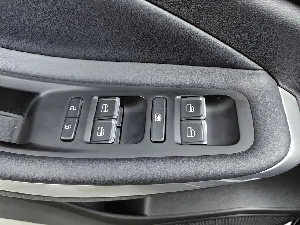 Chery Arrizo 5 — миниатюра 9