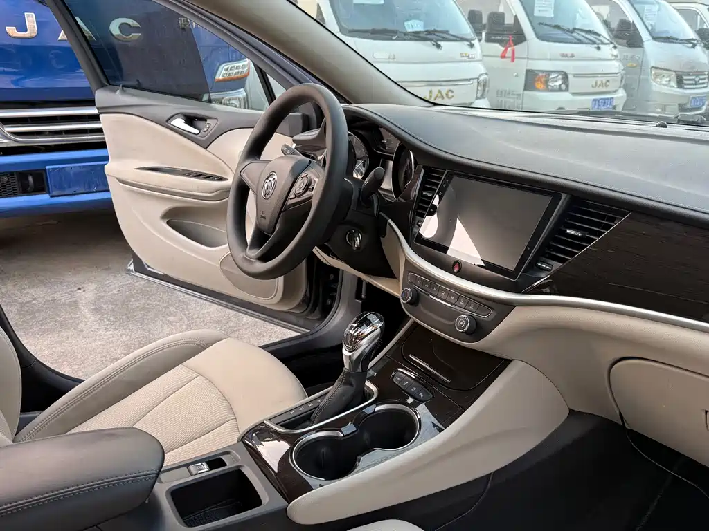 Buick Verano — миниатюра 10