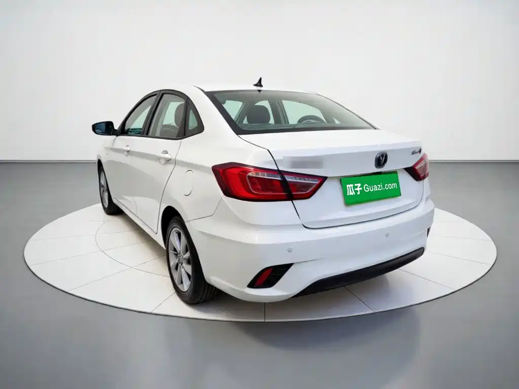 Changan Eado DT — миниатюра 4
