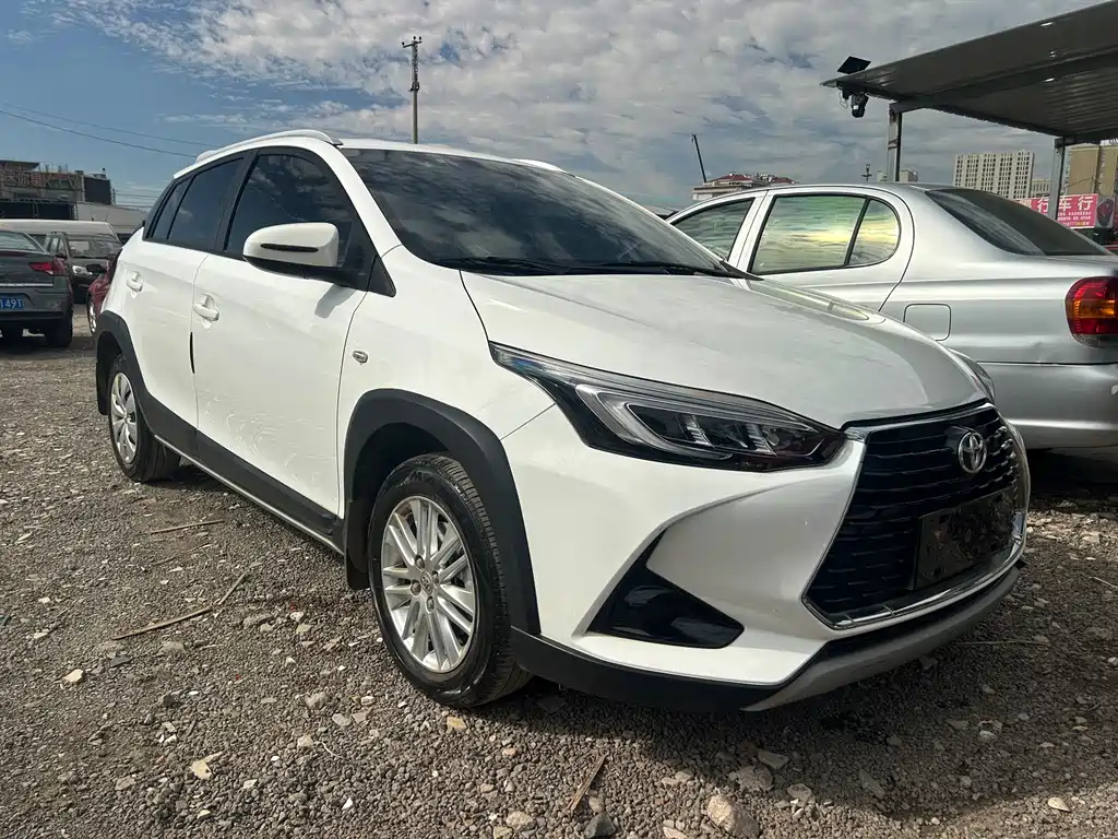 TOYOTA YARIS L ZHIXUAN