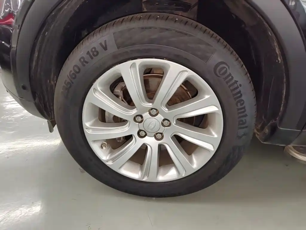 Land Rover Discovery Sport — миниатюра 23