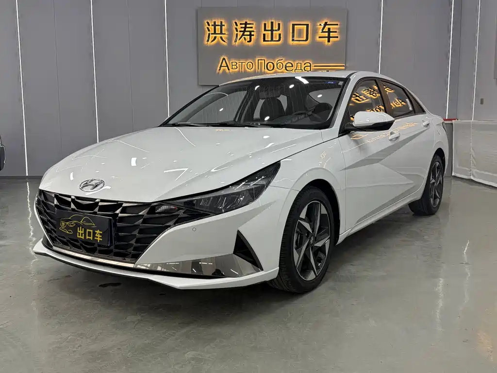 Hyundai Elantra 2023