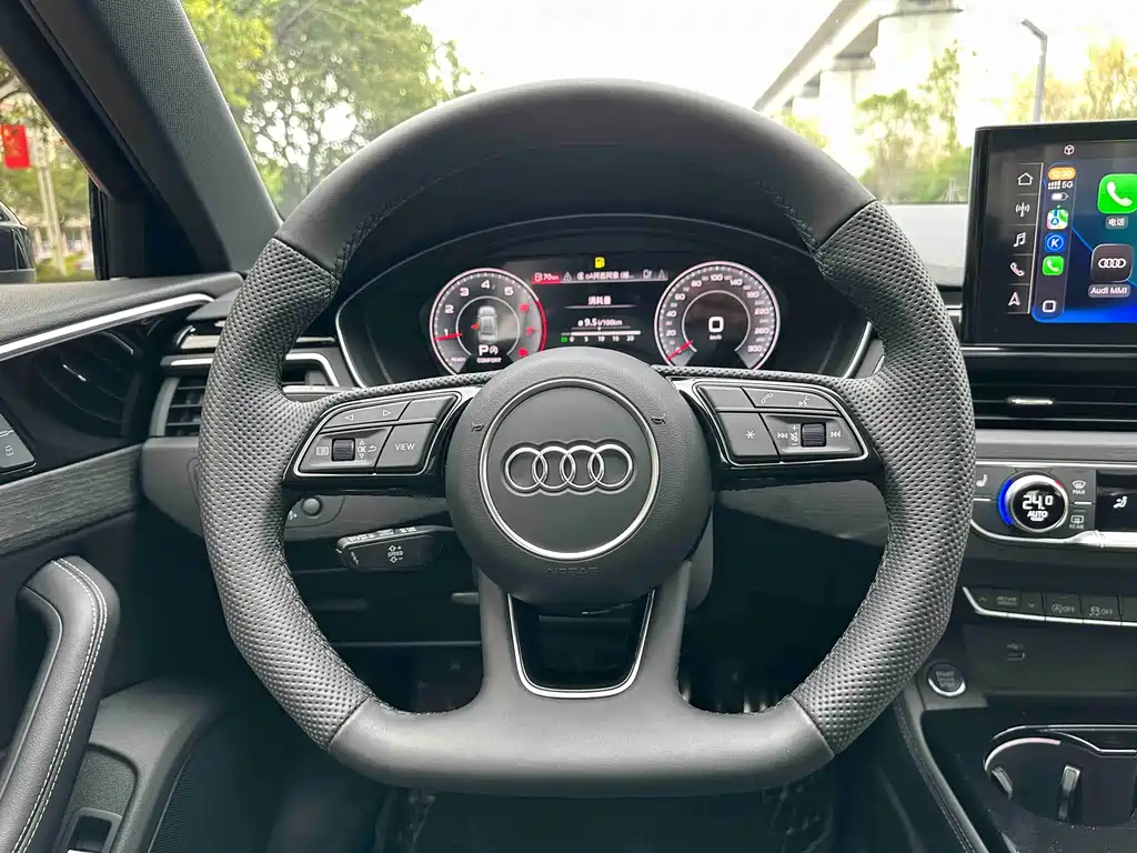 Audi A4L 2024 40 TFSI Luxury