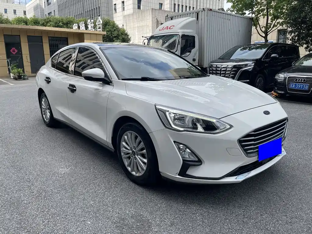 Ford Focus — миниатюра 3