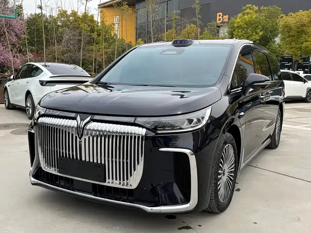 VOYAH LANTU DREAMER 2025