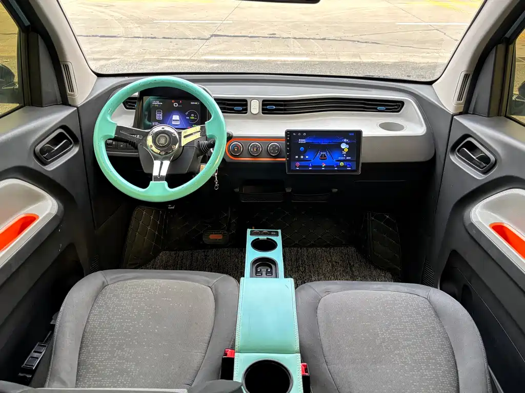 Wuling MINIEV — миниатюра 6