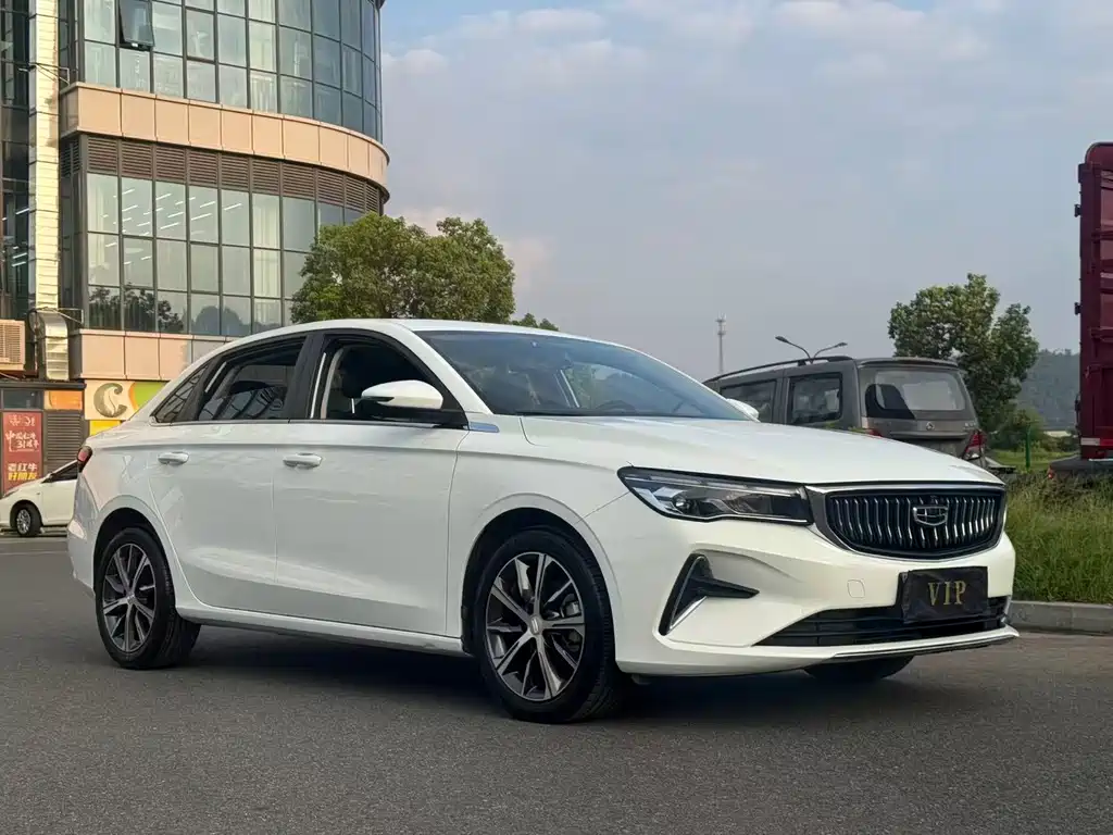 Geely Emgrand — миниатюра 3