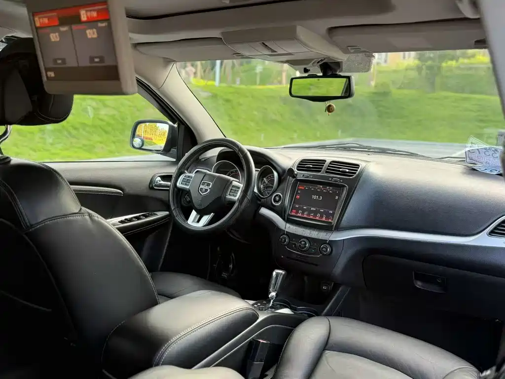 Dodge Journey — миниатюра 7