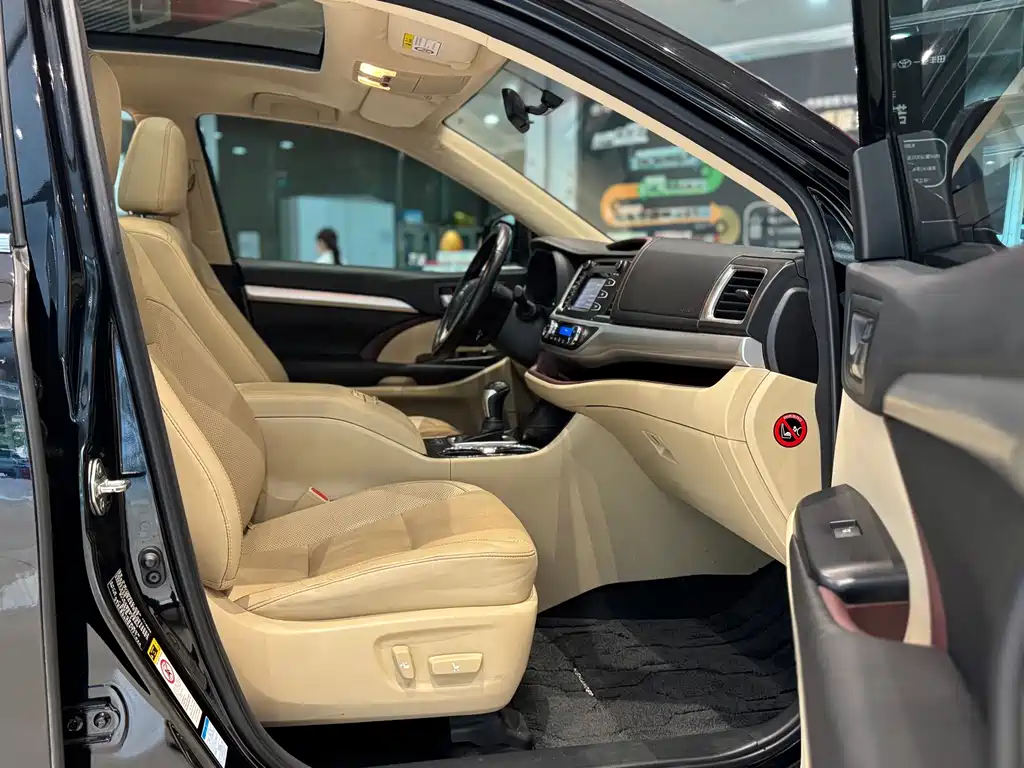 Toyota Highlander — миниатюра 23