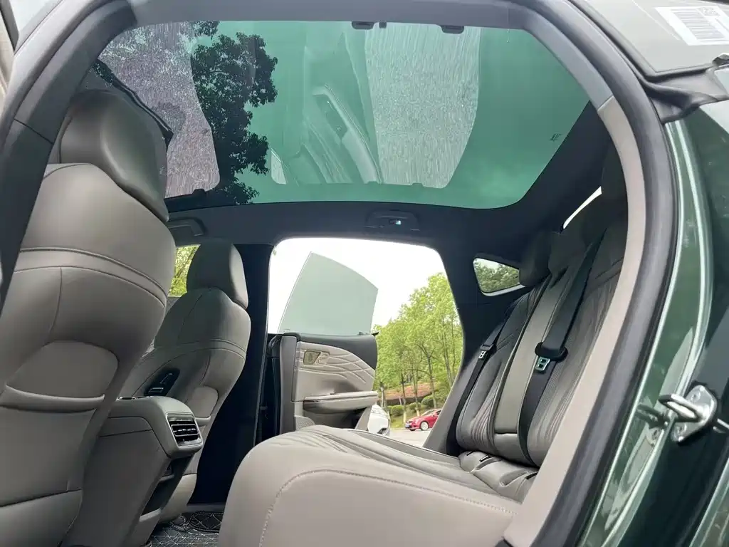 GEELY GALAXY GALAXY SPARKLE 8