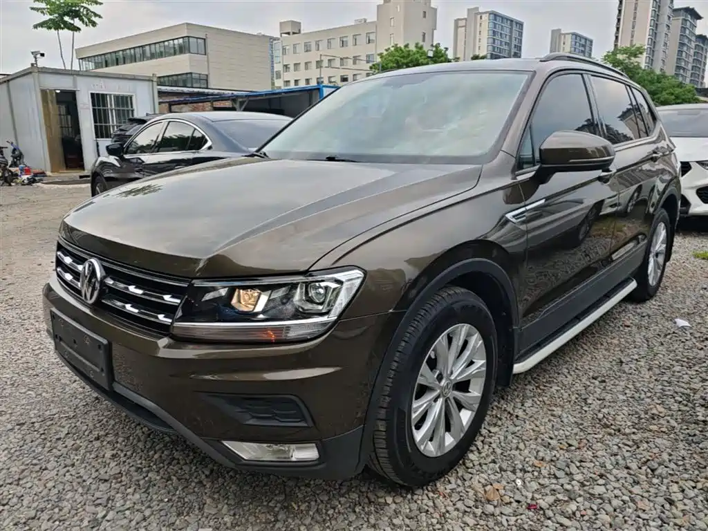 Volkswagen Tiguan L L 2018 330TSI AT