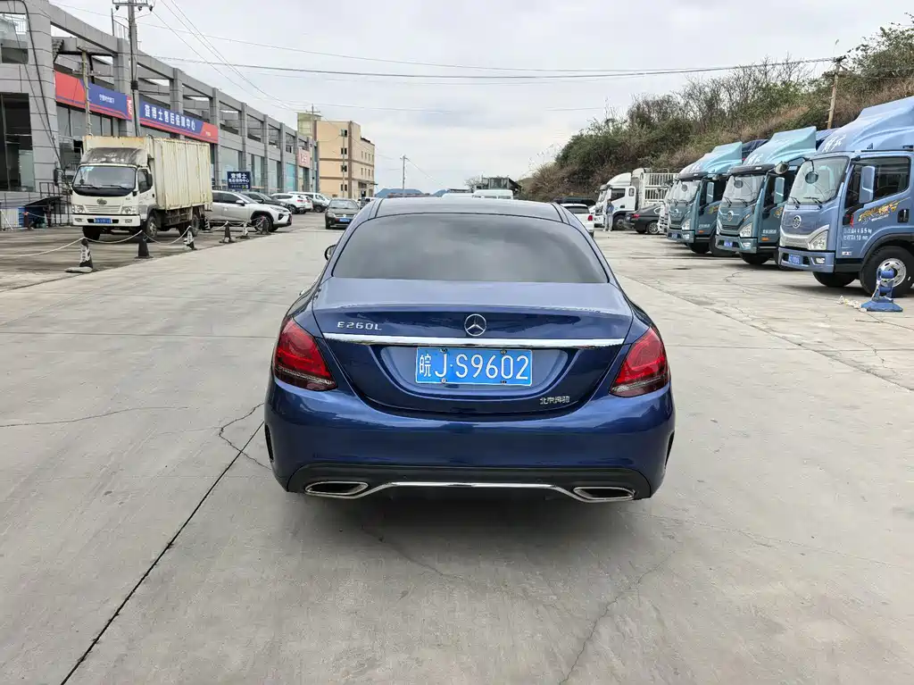 MERCEDES-BENZ C CLASS