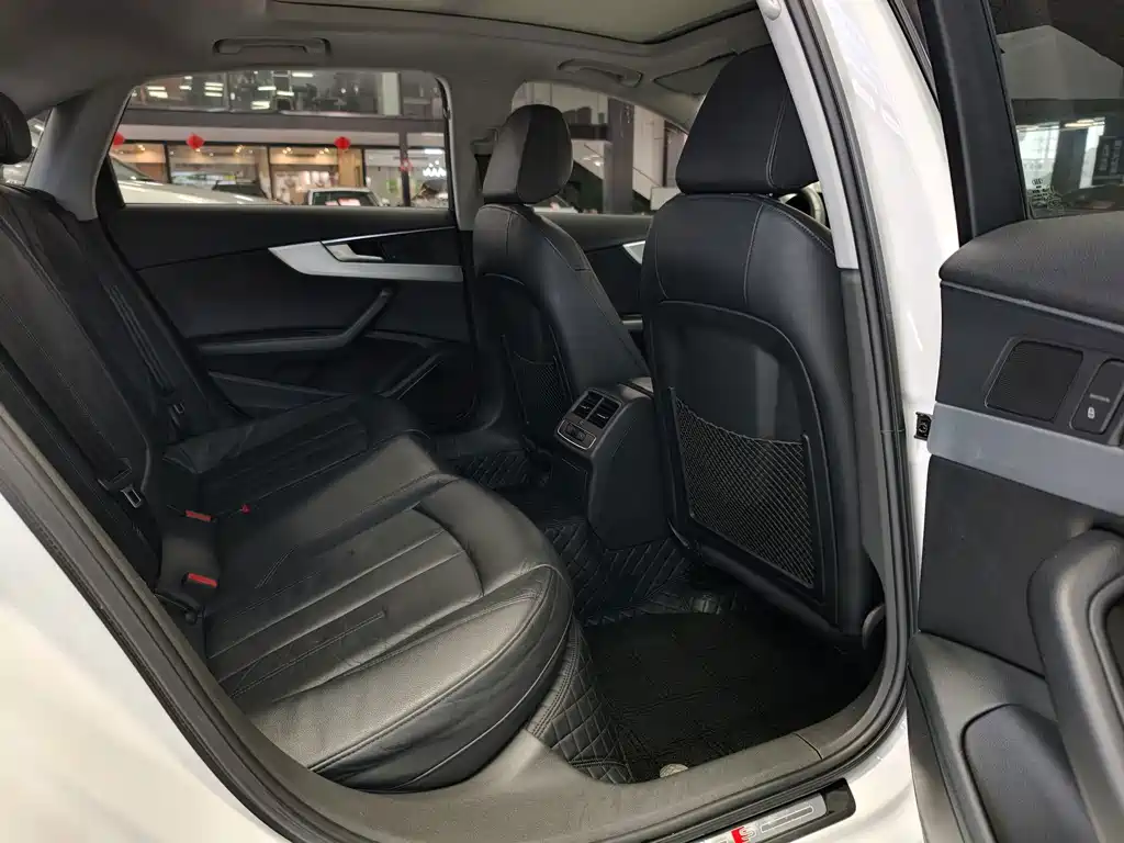 Audi A4L — миниатюра 19