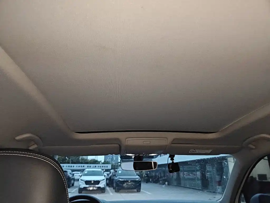 Volkswagen Tiguan L — миниатюра 18