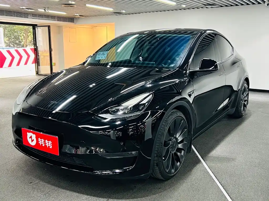 TESLA MODEL Y