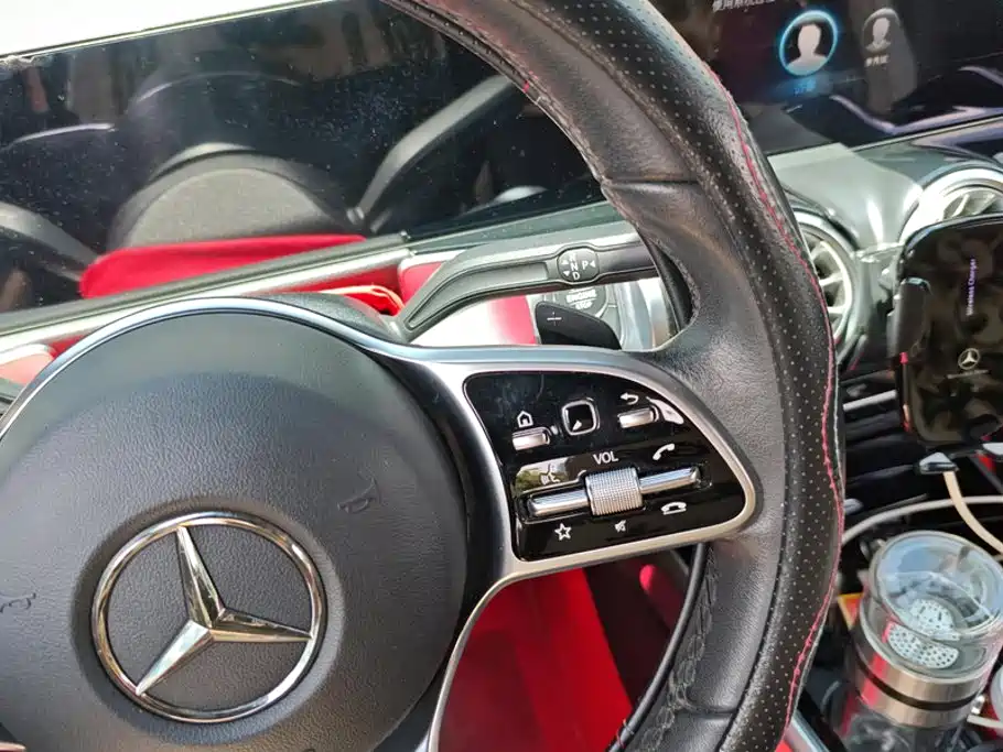 Mercedes-Benz GLB — миниатюра 16